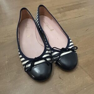Pretty Ballerinas Shoes Womens Size 6 Navy Stripe Ballet Flats Round Toe Bow